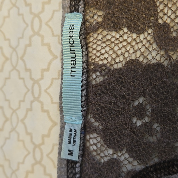 Ladies Top from Maurices Size M - Picture 11 of 11